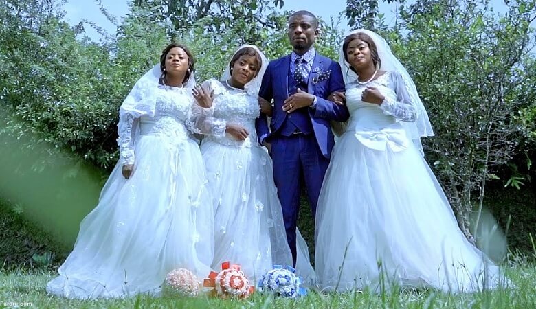 مردی که همزمان با خواهران سه قلو ازدواج کرد! + تصاویر جشن عروسی