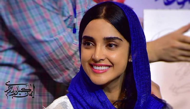 عکس/ وقتی الهه حصاری ذوق می‌کند!