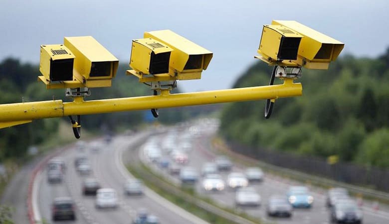 ویدئو/ دوربین‌های پلیس چگونه مچ کسانی را ادعای زرنگی دارد می‌گیرند؟!