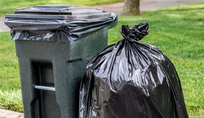 ماجرای عجیب کسی که نایلون پر از طلا در سطل زباله پیدا کرد!