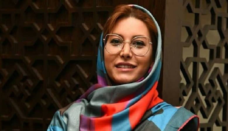 عکس/ واکنش عجیب فریبا نادری به منتقدان چهره بدون آرایش اش!