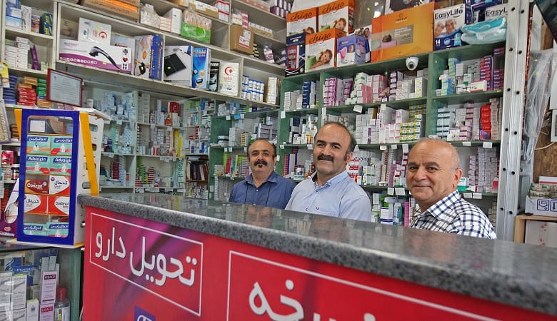 متفاوتترین داروخانه ایران که در آن هیچ کس دست خالی برنمیگردد!