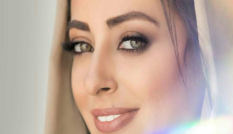 “نفیسه روشن” دست به تهدید زد/ عکس