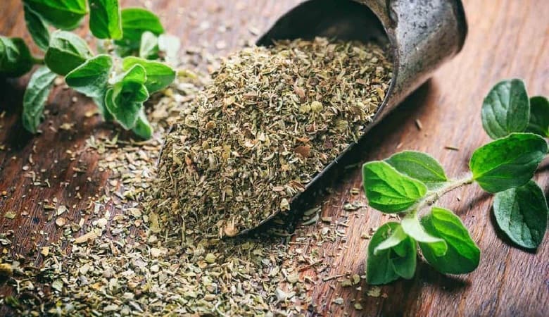 خطرهای خوردن آویشن که فکرش را هم نمی‌کنید!