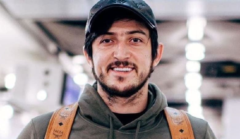 عکس/ دیدار سردار آزمون با خواننده خارج‌نشین