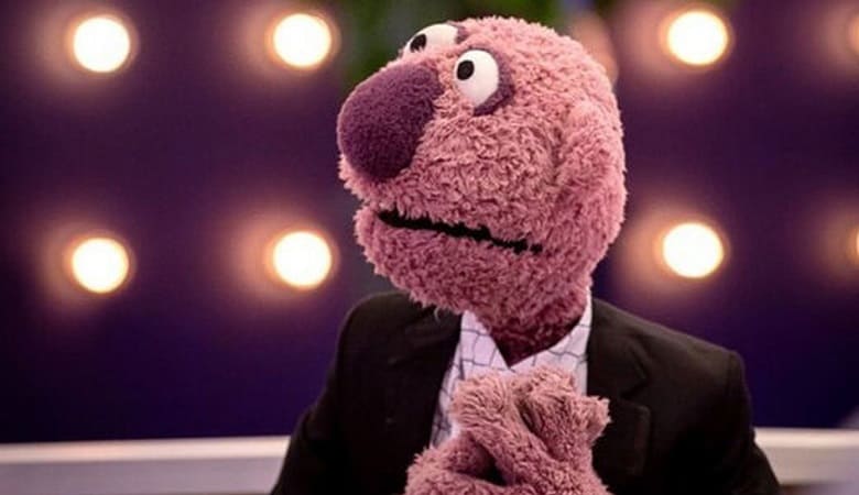 ویدئو/ هدیه خاص جناب خان و طعنه به گرانی این روزها!