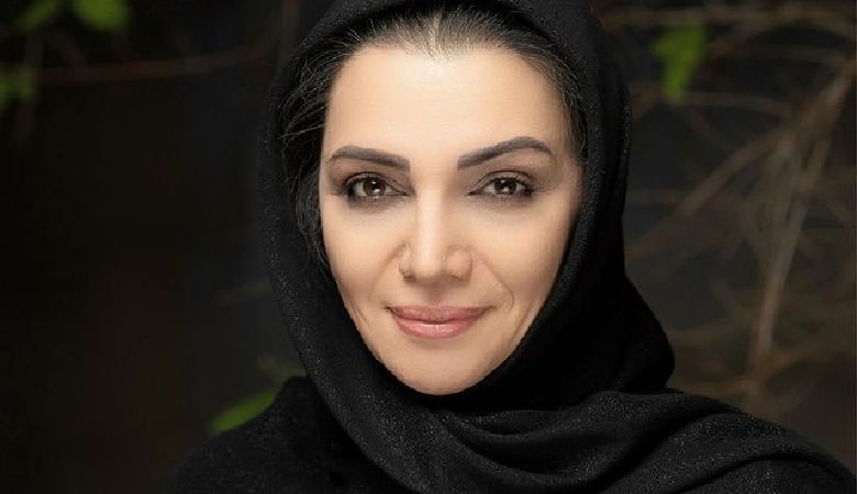 تصاویر متفاوت خانم بازیگر در آستانه ۵۰ سالگی