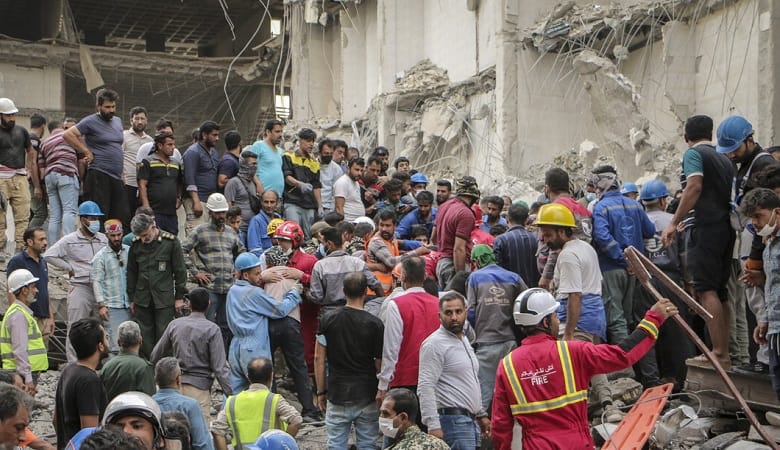 ویدئو/ سرباز فداکار مشهدی این گونه توسط آبادانی‌ها غافلگیر شد!
