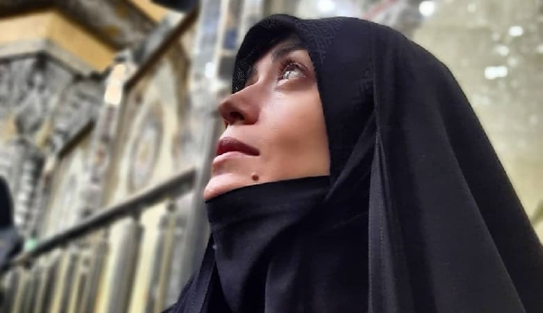 عکس/ استقبال باورنکردنی از الهام چرخنده در فرودگاه اهواز