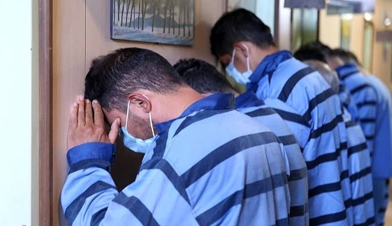 اقدام باورنکردنی سارقان بانک ملی با پول ها و طلاها!