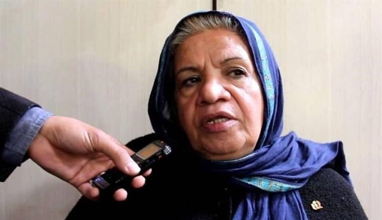 اراذل اوباش پایِ “خانم بازیگر” را شکستند!