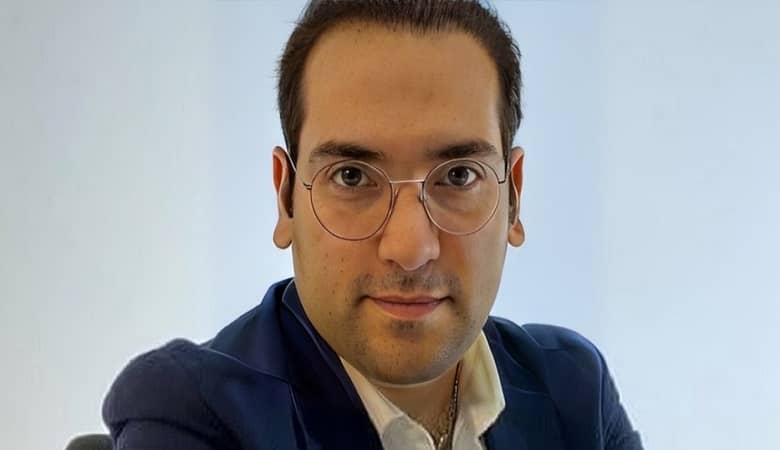 افشاگر جنجالی به خاک سیاه نشست!