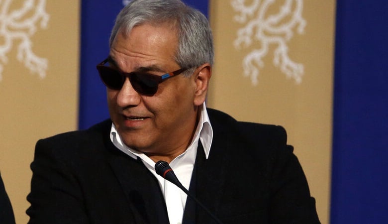 ویدئو/ شعرخوانی افتضاح شرکت کننده دورهمی و تعجب مهران مدیری از سواد او!