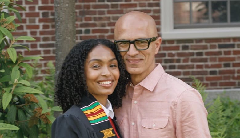 تصاویر/ لباس رنگ و وارنگ ستاره ایرانی در هالیوود!