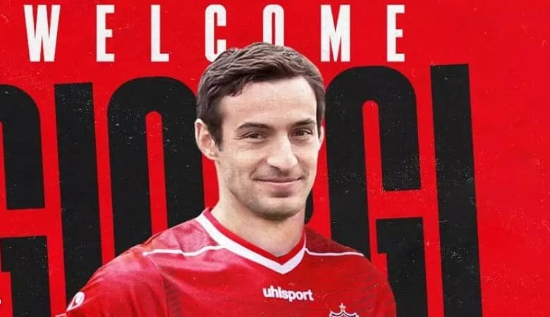 همسر مدافع خارجی دل پرسپولیسی ها را بدست آورد!