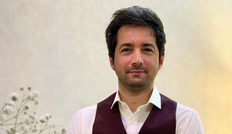 ویدئو/ اولین حضور مجری «زلال احکام» و «سمت خدا» در یک کنسرت!