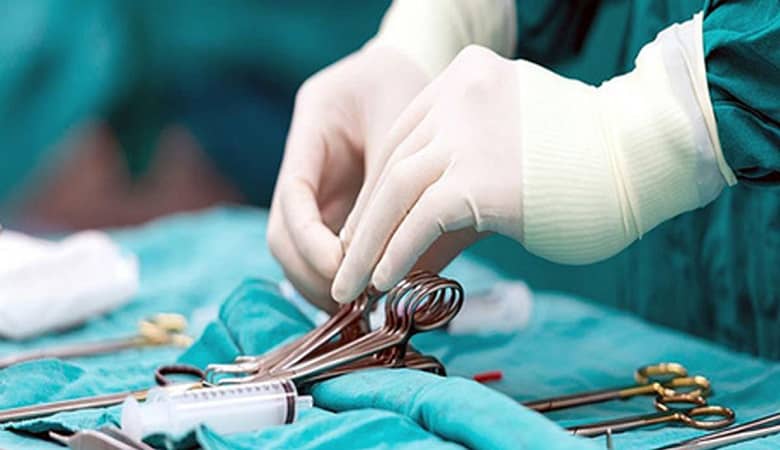 زن جوان قربانی تبلیغات جراحی‌ لاغری شد!