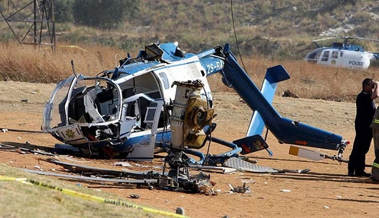 ویدئو/ تصادف دو هلیکوپتر و کنده شدن پره‌های آن ها!