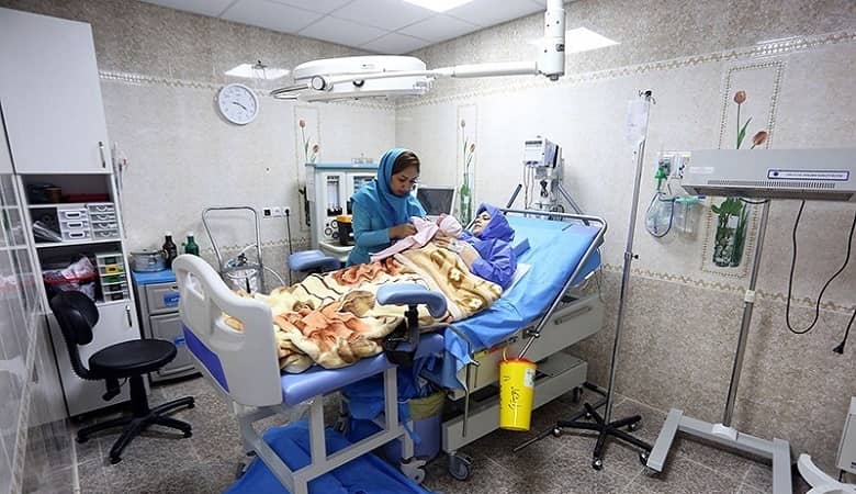 تصمیم گیری جدید درباره اندازه ناخن خانم‌ ها حاشیه ساز شد!