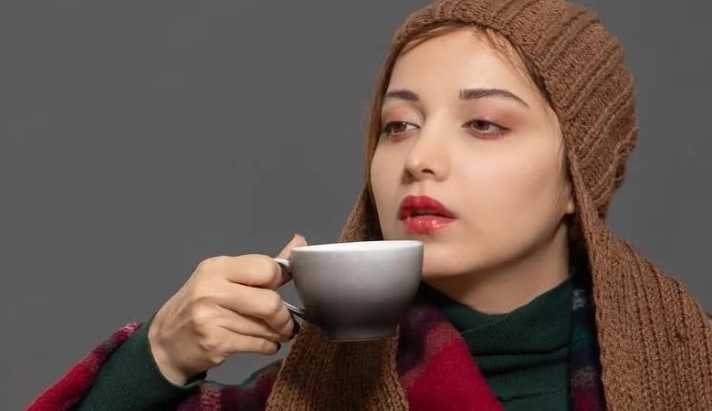 عکس/ ملاحت خانم بازیگر با تیپ و اسکارف مشکی