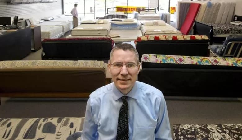 ضربه مغزی که فروشنده مغازه را نابغه ریاضی کرد!