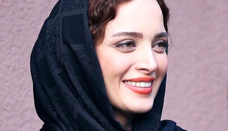 سلفی های بدون روسری ولی بدون کشف حجاب سلبریتی‌ها