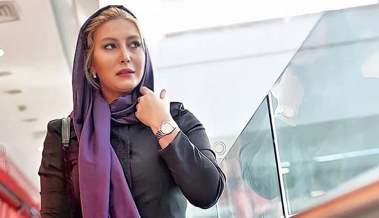 عکس/ فریبا نادری اینبار با تیپ بچگانه و شال خرسی!