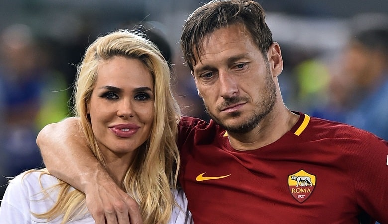 وقتی که اسطوره فوتبال خیانت همسرش را در تلفن همراه او کشف می‌کند!