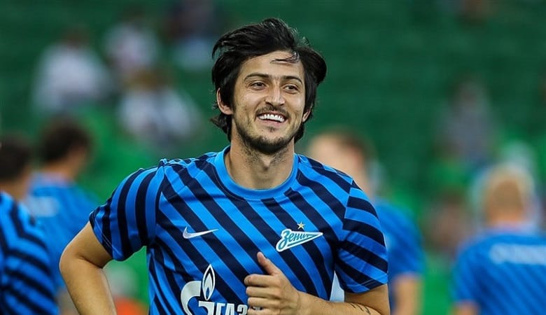 عکس/ گشت و گذار شبانه والیبالیست‌های خانم با سردار آزمون