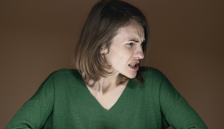 با این ۵ ویژگی آدم‌های بدجنس را بشناسید!