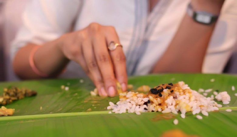 چرا غذا خوردن با دست دلچسب است؟