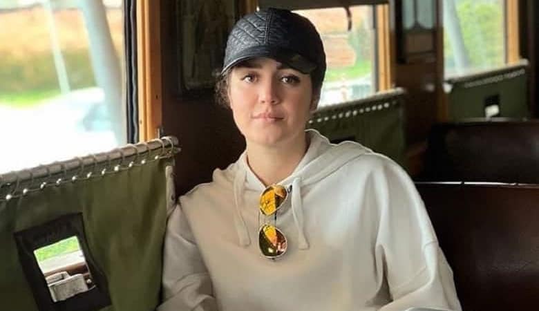 عکس/ شگفتی افسانه پاکرو از اطرافش!