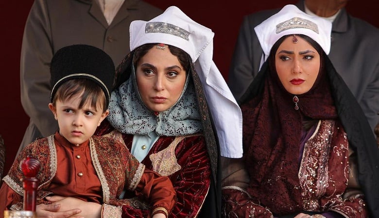 عکس/ رقبای زن جیران به خط شدند!