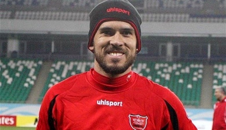 دلبری بازیکن سابق پرسپولیس از هوادارها: مثل آب خوردن استقلال را می‌بریم!