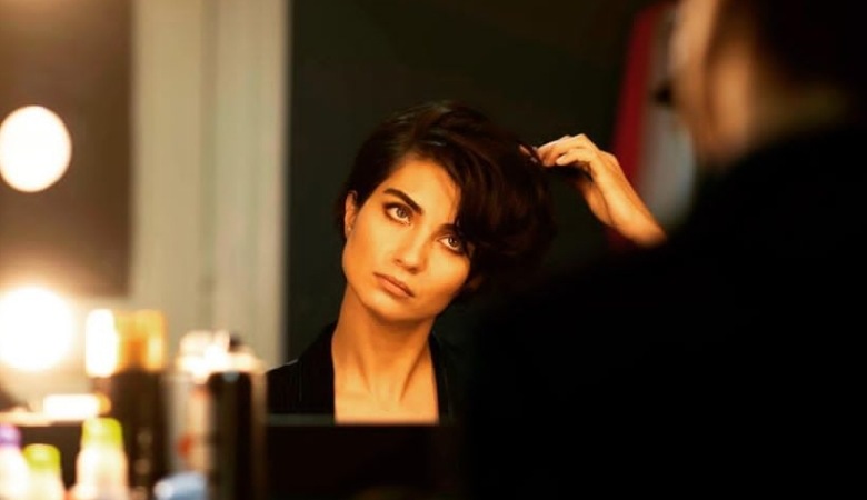 شباهت خانم بازیگر و دخترهای دوقلویش