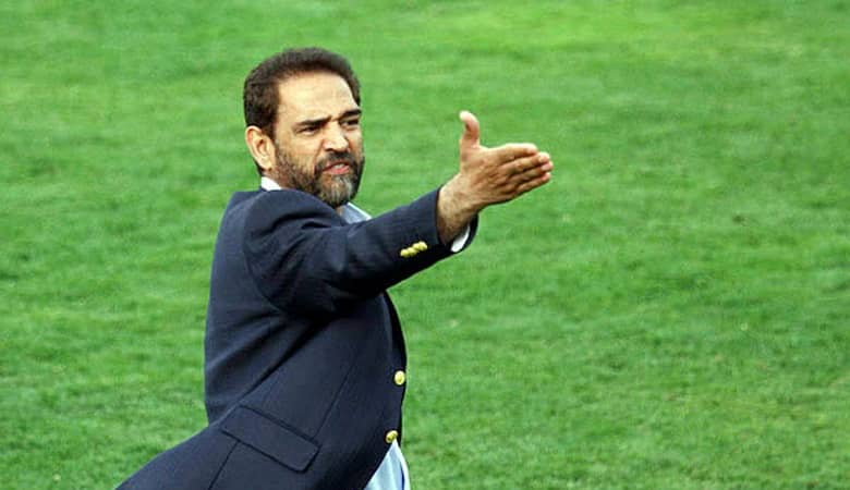 ویدئو/ شوخی منشوری و خنده دار “فیروز کریمی” در برنامه زنده