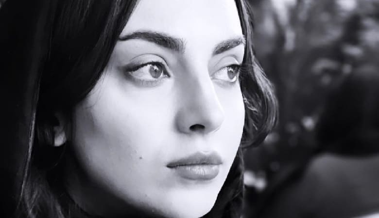 ویدئو/ دلبری مهشید جوادی بچه مهندس از مخاطبانش!