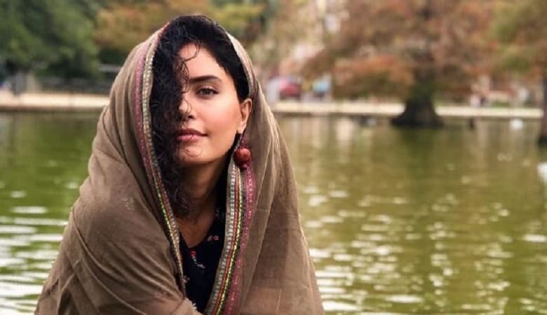 تصاویر کمتر دیده شده از الناز شاکردوست در غسالخانه!