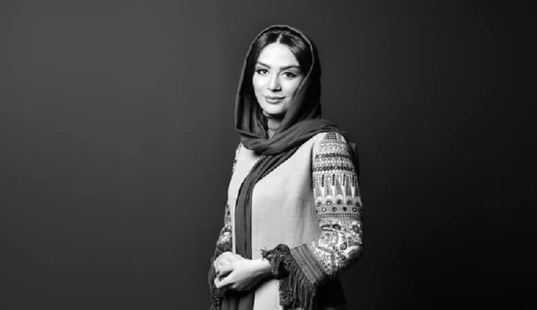 عکس/ مارال فرجاد و پوشش عجیب و خاص در اروپا!