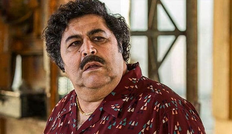 تصاویر/ بازیگر جنجالی در کنار دختر جوانش!