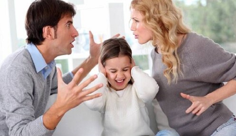 همسرتان را سوژه‌ی خنده‌های خود نکنید/ آسیب‌های جبران‌ناپذیر رابطه توهین آمیز کلامی