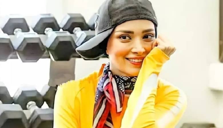 عکس/ بهنوش طباطبایی با آرایش و لباسی عجیب و غریب!