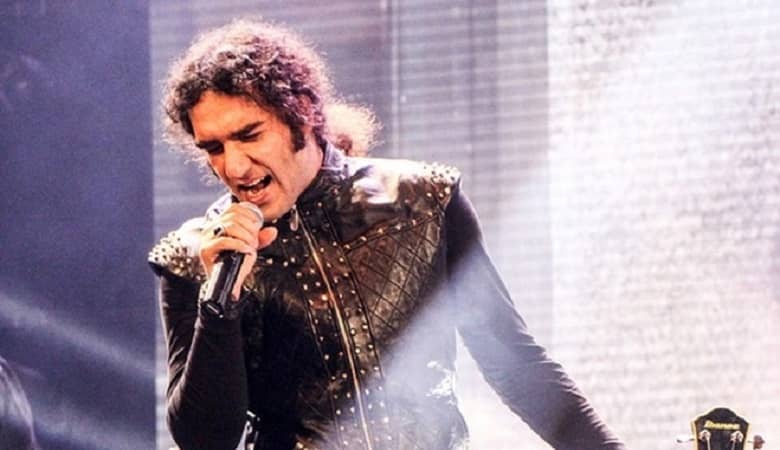 این خواننده هم زیر بار خواندن ترانه تیم ملی نرفت!