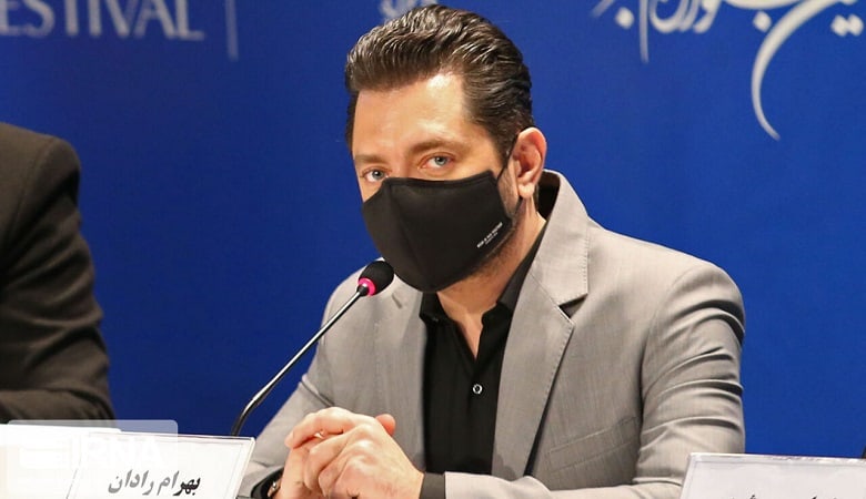 عکس/ بازی بهرام رادان با نی نی کوچولوی دوست داشتنی