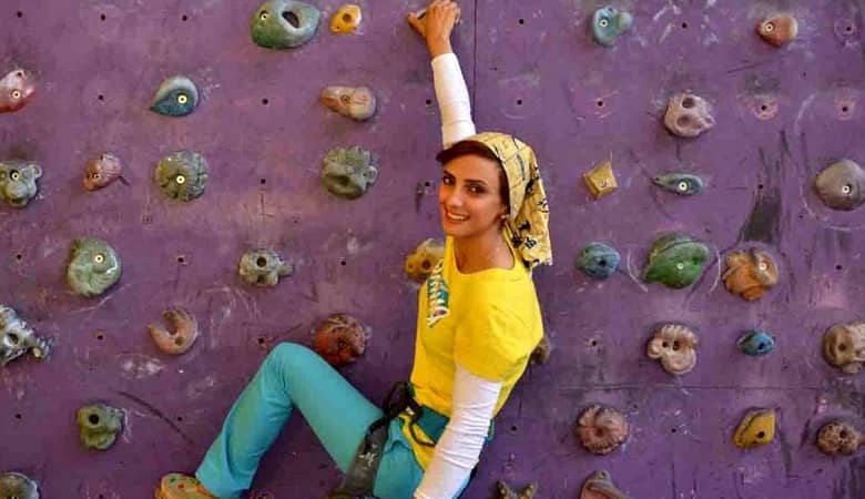 پیشنهادات غافلگیر کننده و متعدد به “الناز رکابی”