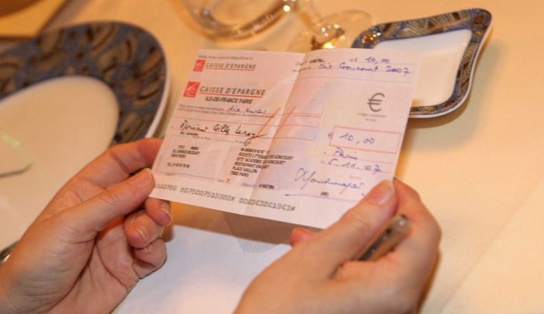 جایزه ده یورویی که همه برایش سر و دست می‌شکنند!