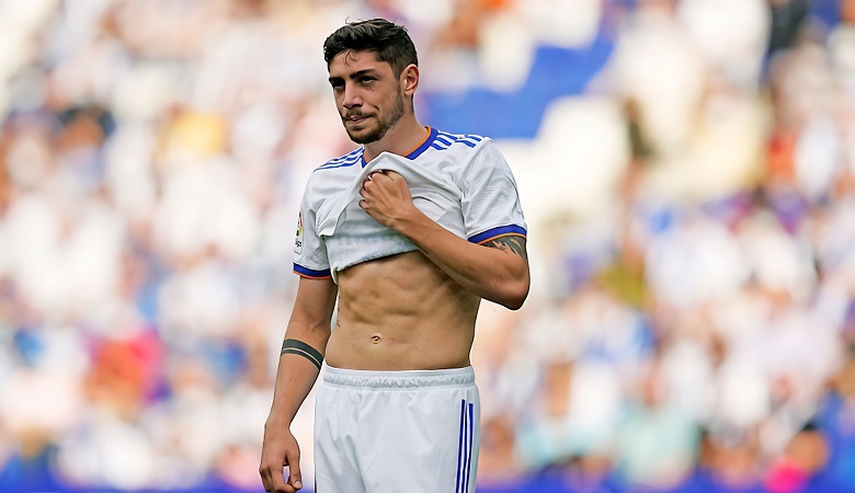 ویدئو/ ورود توپ به بالکن خانه پشت ورزشگاه با شوت ستاره رئال مادرید!