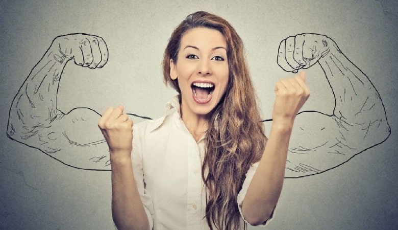 ۹ ویژگی زنان با اعتماد به نفس و جذاب