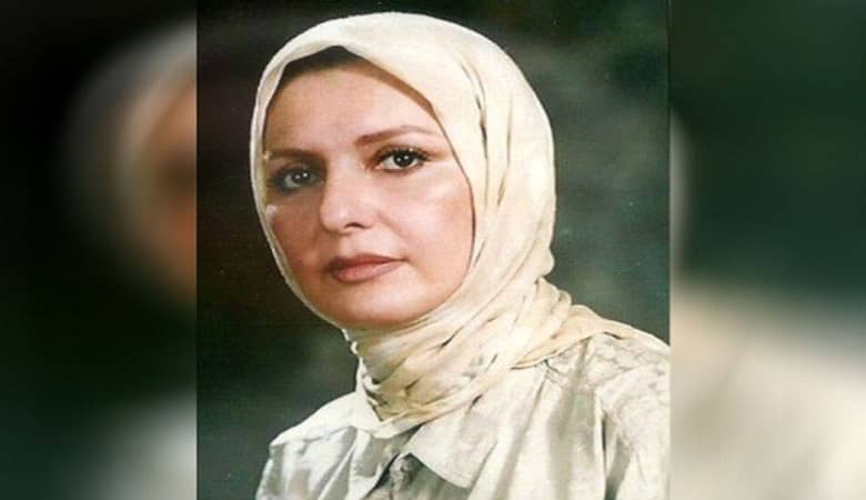 عکسی جنجالی و دو نفره از “گوگوش” و نامزد 35 ساله اش/تصویر