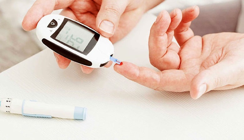 ۸ نشانهای که با داشتن آن به قند خون شک کنید!